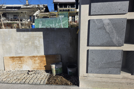 Žarni zid pokopališče Rakek Foto Marko Rupar (4)